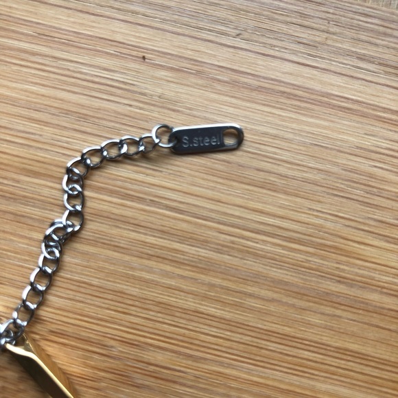 New in Package Anuja Tolia Necklace - Picture 3 of 3